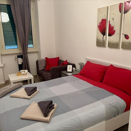Mama Rooms And Apartment โรม ภายนอก รูปภาพ