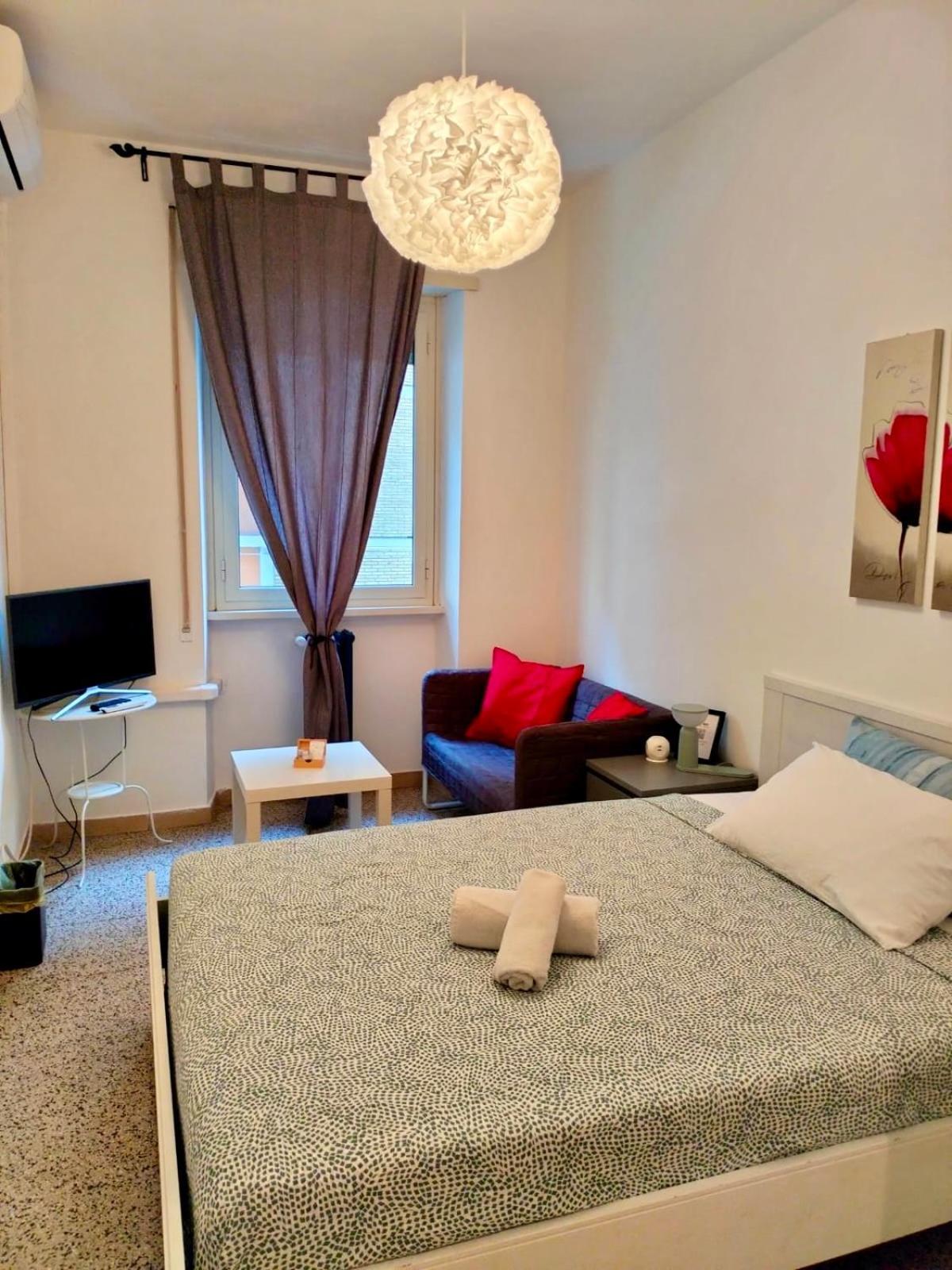 Mama Rooms And Apartment โรม ภายนอก รูปภาพ